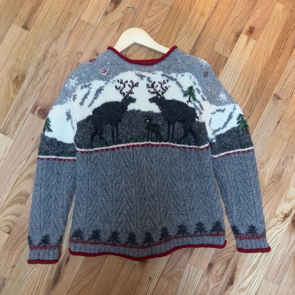Jones New York Sweaters - Vintage Jones New York Reindeer Pattern Sweater 95% wool